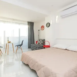 six-apartments.protaras-cy-hotels.com/